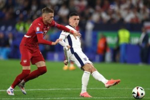 体育平台-名宿：英格兰左路无攻势，福登上半场就该被换下