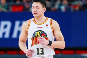 赛事直播-CBA消息：辽宁补强签约姜宇星，陈家政彰华非展望新赛季